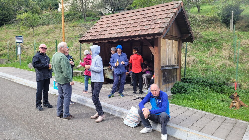 Fin de rando ...  autour de la glacière !!
