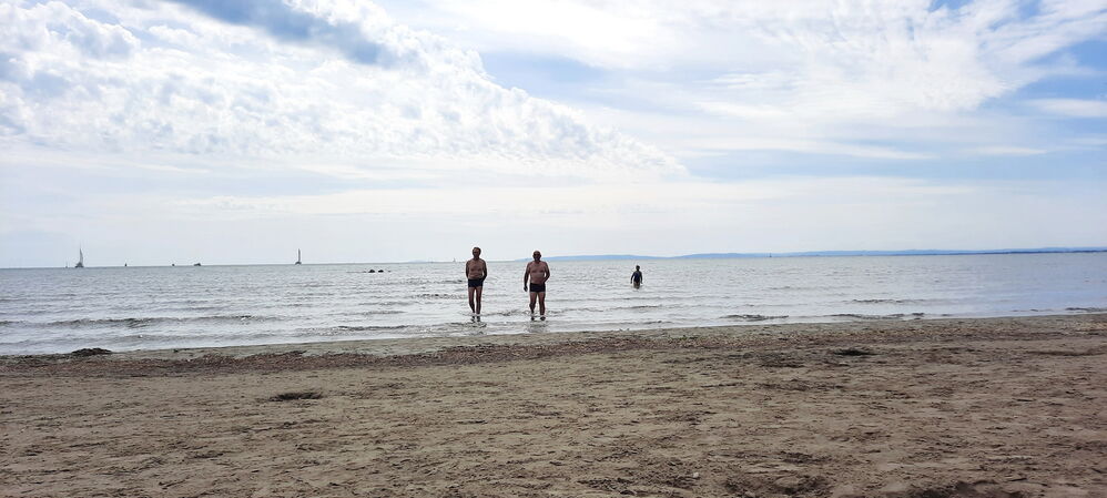 Un bon bain pour se détendre de la journée de vélo

