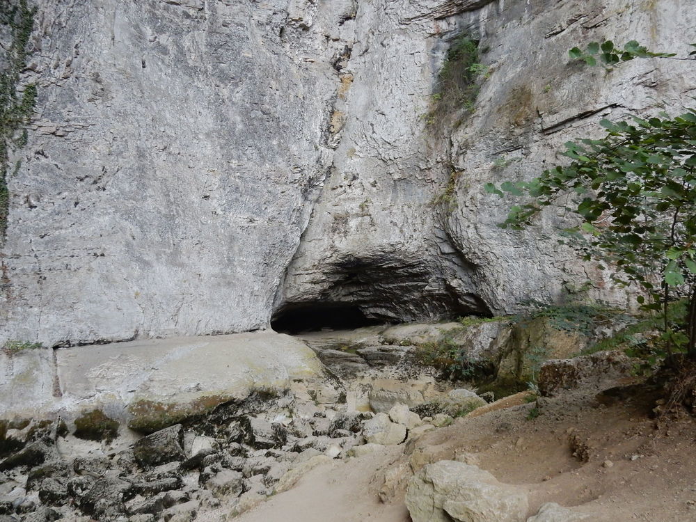 La grotte sarrazine

