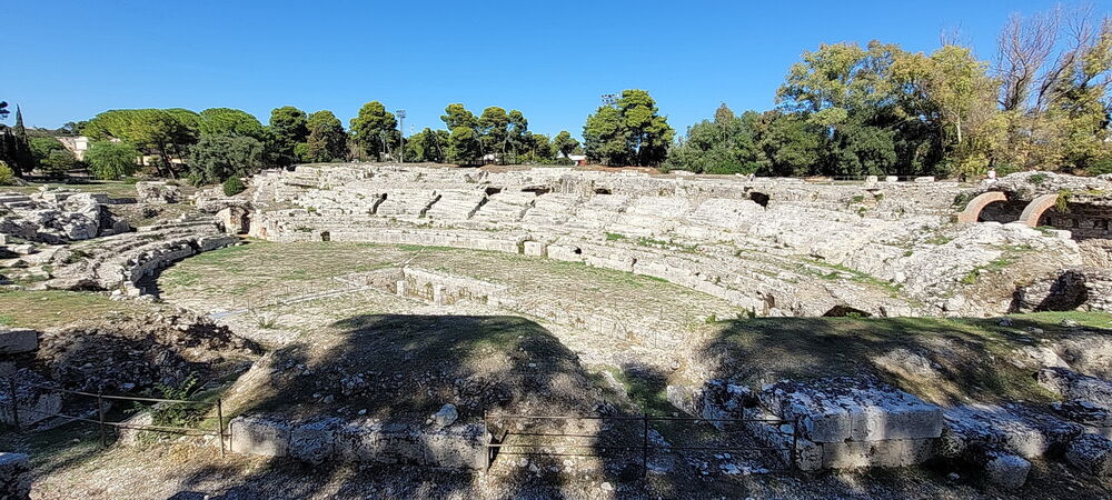 L'amphithéâtre (I° - III° )
